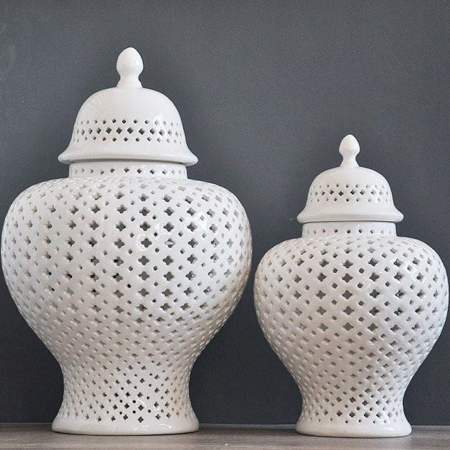 White Ginger Jar / urns